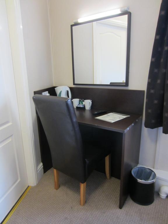 Grail Court Hotel Burton-upon-Trent Quarto foto