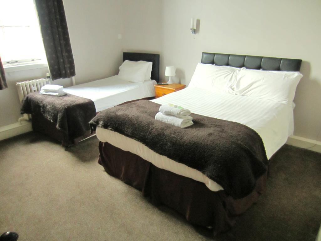 Grail Court Hotel Burton-upon-Trent Quarto foto