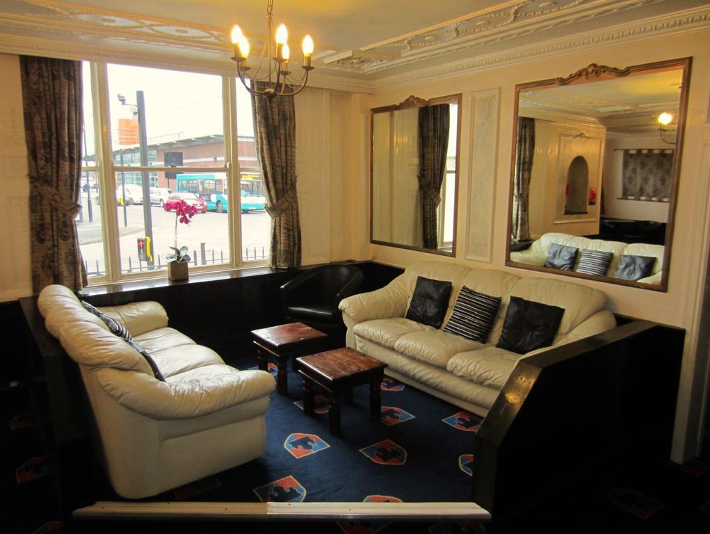 Grail Court Hotel Burton-upon-Trent Exterior foto